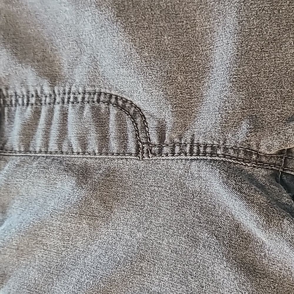 Free People Denim Jumpsuit | Size 25 | Distressed faded black​ - Picture 15 of 15